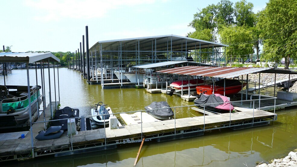 More Photos Of 6247 Highway V, Saint Charles Marina For Sale
