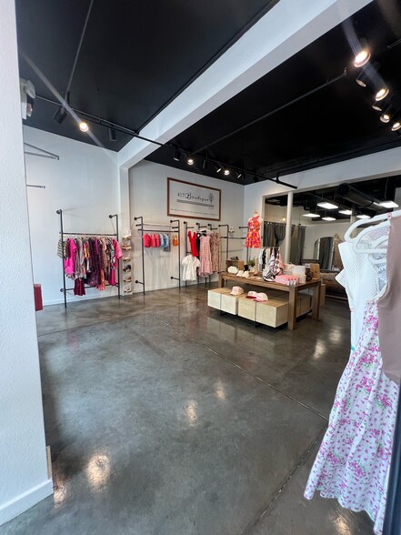 More Photos Of 331-347 W Central Ave, Winter Haven Storefront Retail Office For Lease