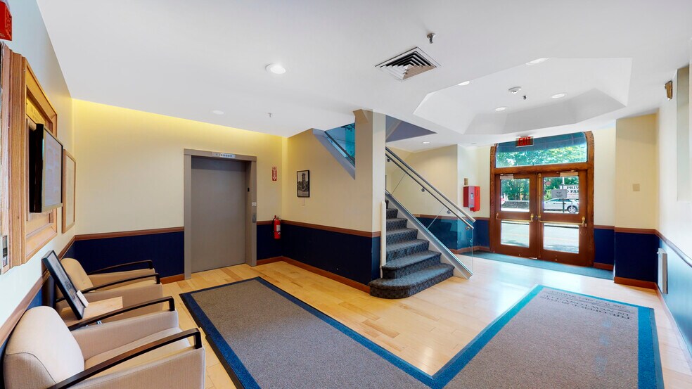 More Photos Of 288 Walnut St, Newton Office For Lease