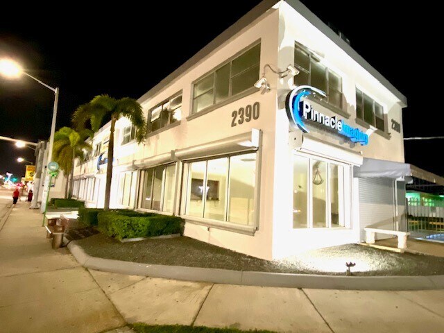 More Photos Of 2390 NW 7th St, Miami Medical For Lease