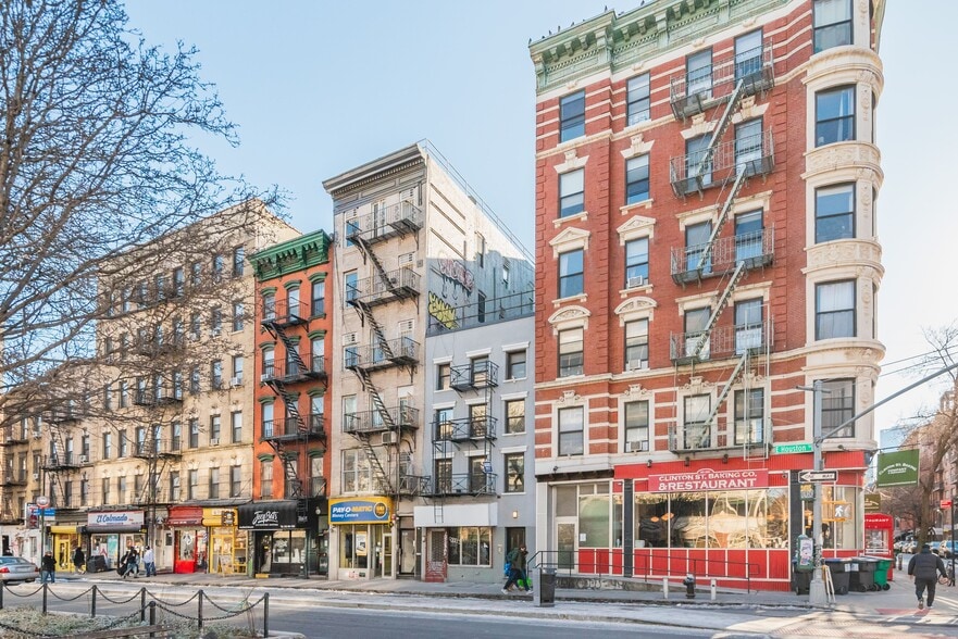 More Photos Of 301 E Houston St, New York Apartments For Sale