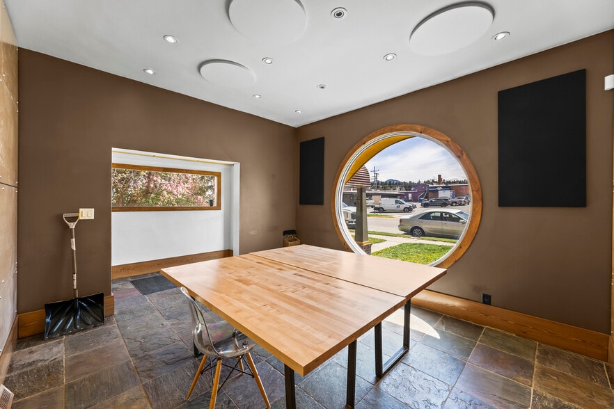More Photos Of 533 E Mendenhall, Bozeman Medical For Sale