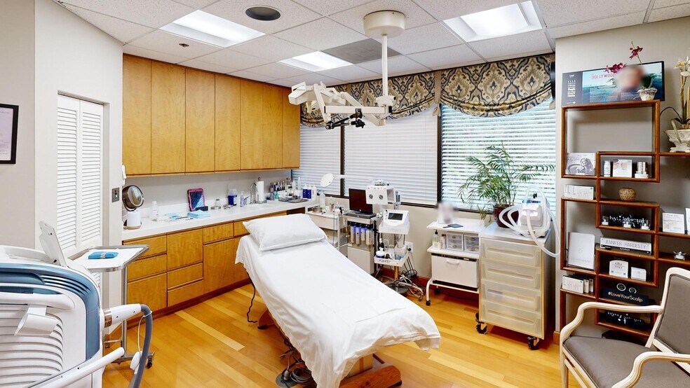 More Photos Of 4106 W Lake Mary Blvd, Lake Mary Medical For Lease