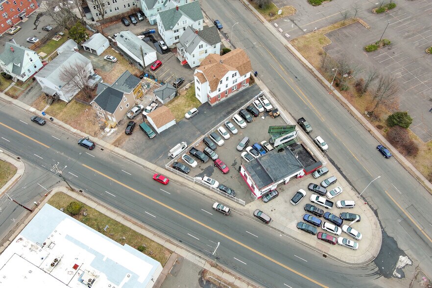 More Photos Of 385 New Park Ave, Hartford Auto Repair For Sale