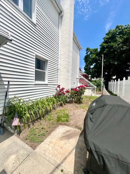 More Photos Of 2811 Haring St, Brooklyn Multifamily For Sale