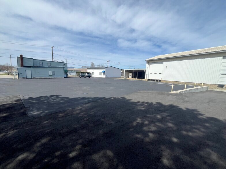 More Photos Of 101 Hay St, West Warwick Storefront Retail Office For Lease