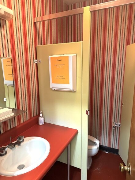 More Photos Of 3099 Stone Mountain St, Lithonia Religious Facility For Sale