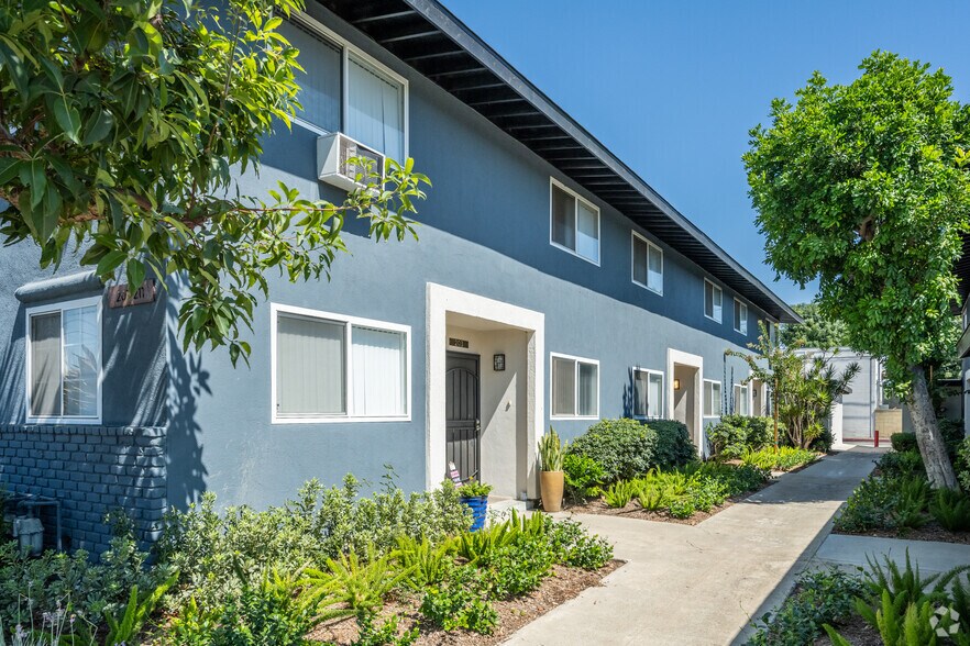 More Photos Of 205 S McCoy Rd, Orange Apartments For Sale