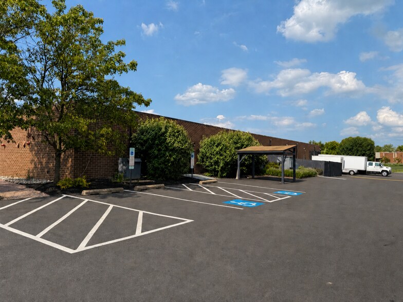 More Photos Of 101 Friends Ln, Newtown Flex For Sale