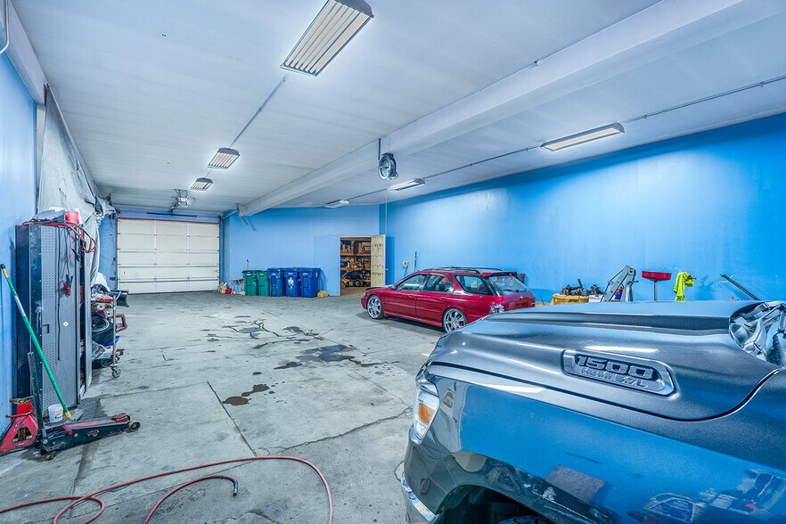 More Photos Of 2820-2824 Bailey Ave, Buffalo Freestanding For Sale