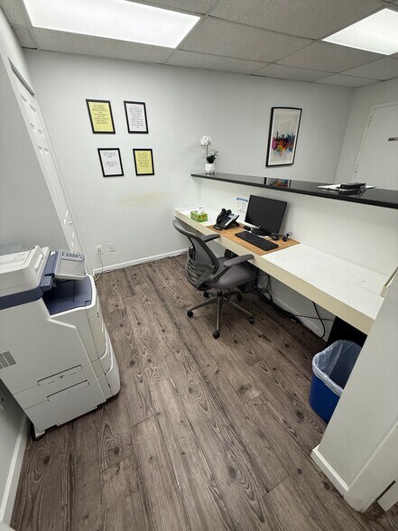 More Photos Of 11201-11259 Lockwood Dr, Silver Spring Office For Sale