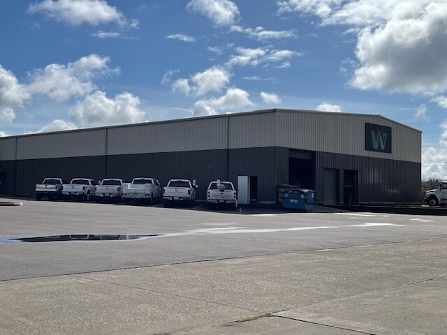 More Photos Of 3613-3615 Pacific Blvd SW, Albany Warehouse For Sale