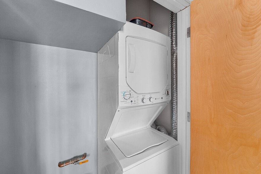 More Photos Of , Saint Louis Multifamily For Sale