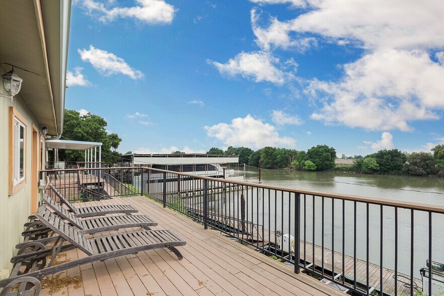 More Photos Of 1400 Old Levee rd, Walnut Grove Land For Sale