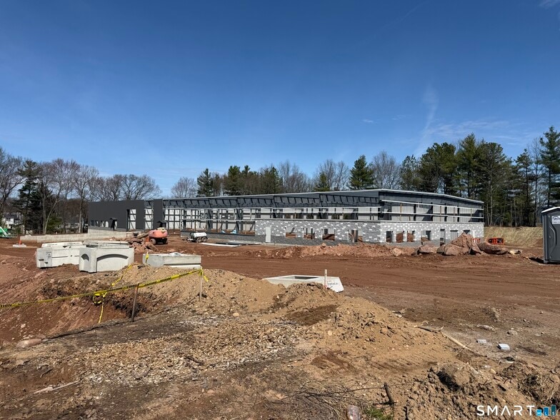 More Photos Of 135 Business Drive park, Bristol Industrial For Lease