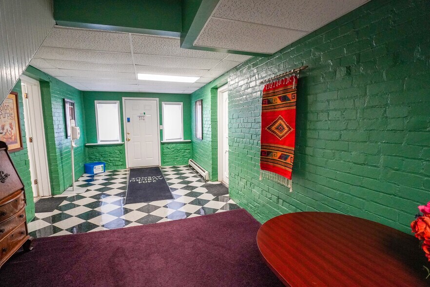 More Photos Of 2404 Auburn Ave, Cincinnati Apartments For Sale