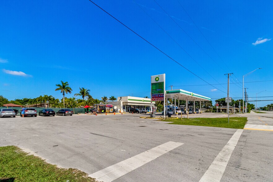 More Photos Of 27200 SW 177th Ave, Homestead Service Station For Sale