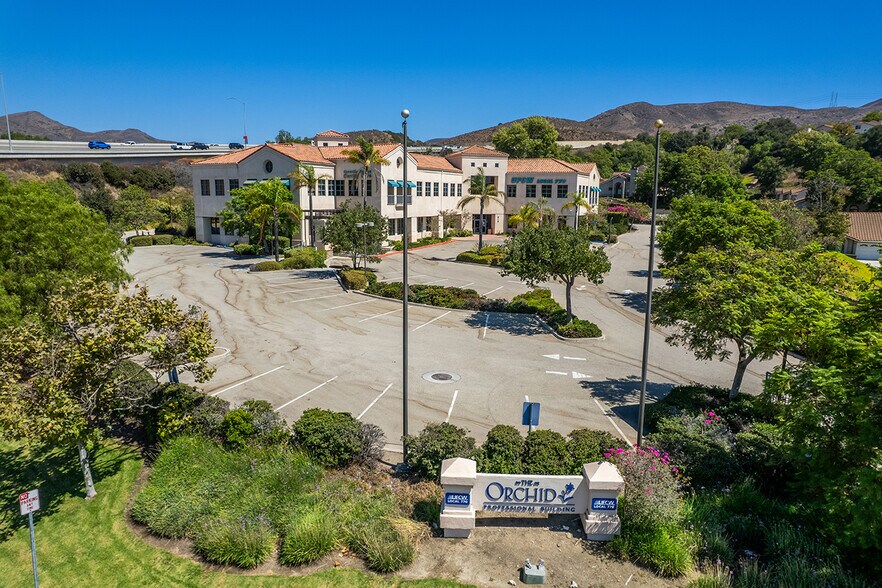 More Photos Of 816 Camarillo Springs Rd, Camarillo Medical For Lease
