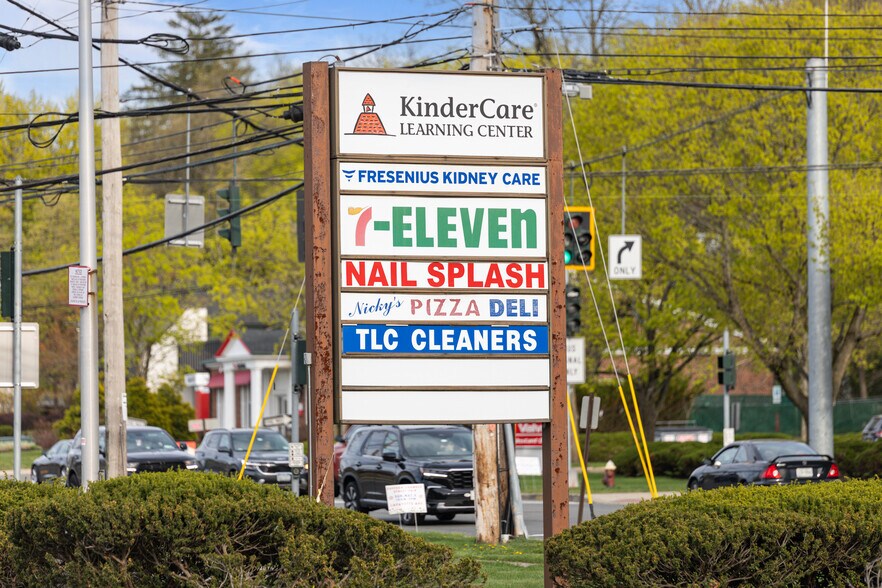 More Photos Of 20 Rt-59, Suffern Freestanding For Lease