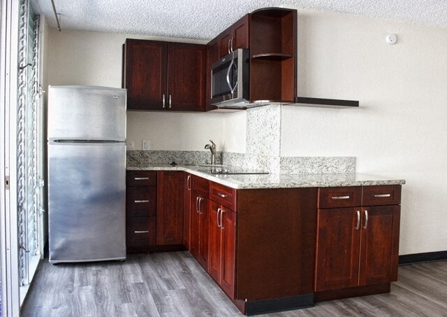 More Photos Of 441 Walina St, Honolulu Apartments For Sale