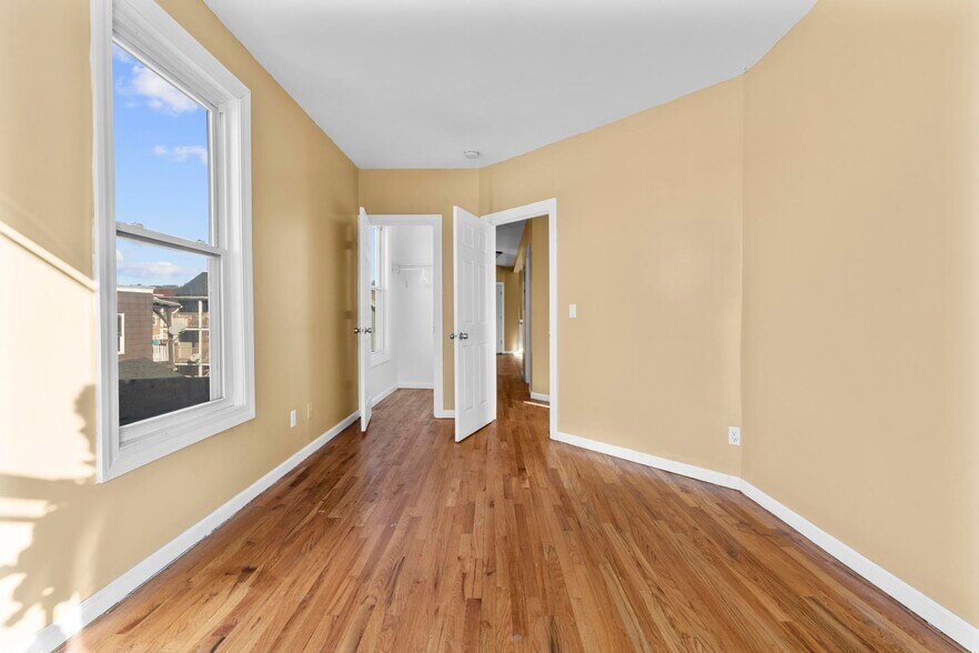 More Photos Of 701-703 S Main St, Waterbury Apartments For Sale