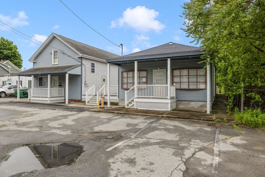 More Photos Of 84-86 Kilvert St, Warwick Restaurant For Sale