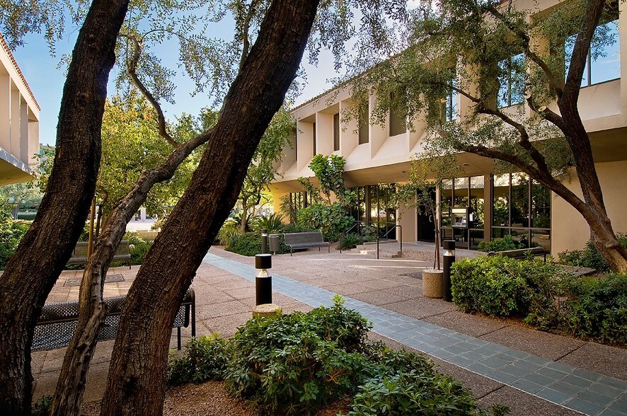 More Photos Of 2200 E Camelback Rd, Phoenix Loft Creative Space For Lease