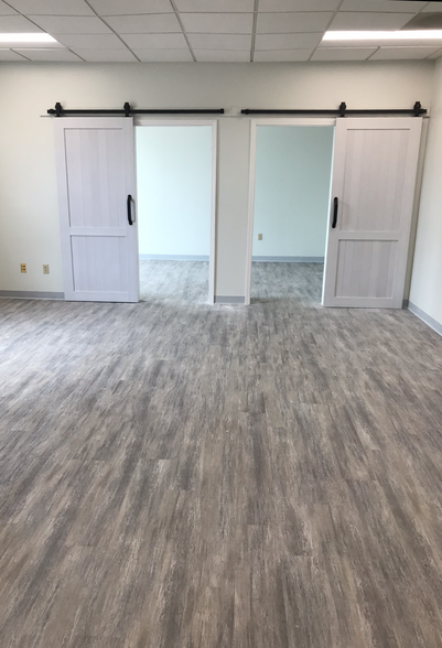 More Photos Of 34-38 Triangle Park Dr, Cincinnati Loft Creative Space For Lease