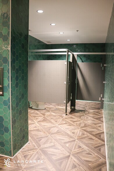 More Photos Of 2100 N Main St, Fort Worth Unknown For Lease