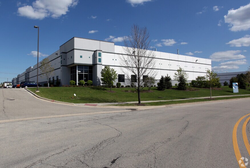 More Photos Of 594 Territorial Dr, Bolingbrook Warehouse For Lease