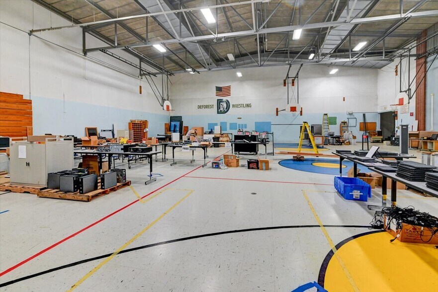 More Photos Of 520 E Holum St, Deforest Schools For Sale