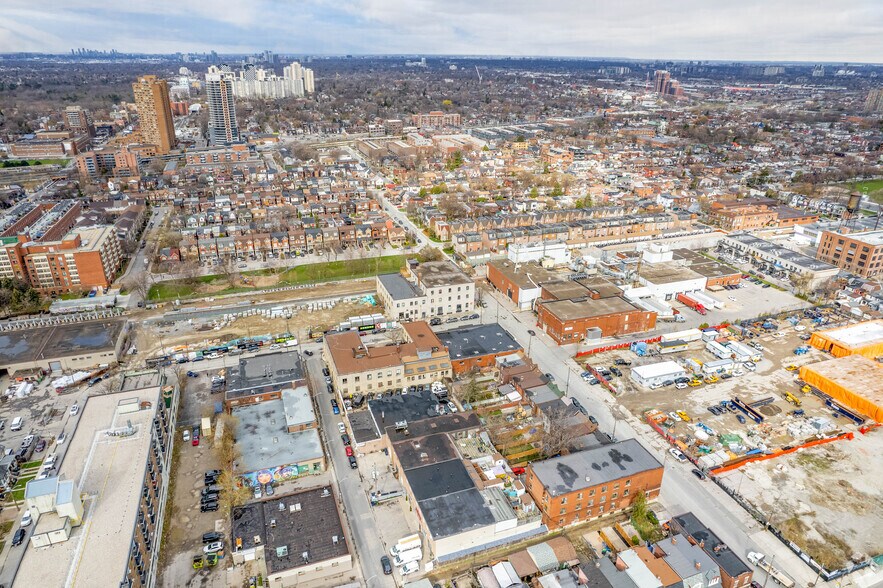 More Photos Of 87 Wade Ave, Toronto Warehouse For Lease