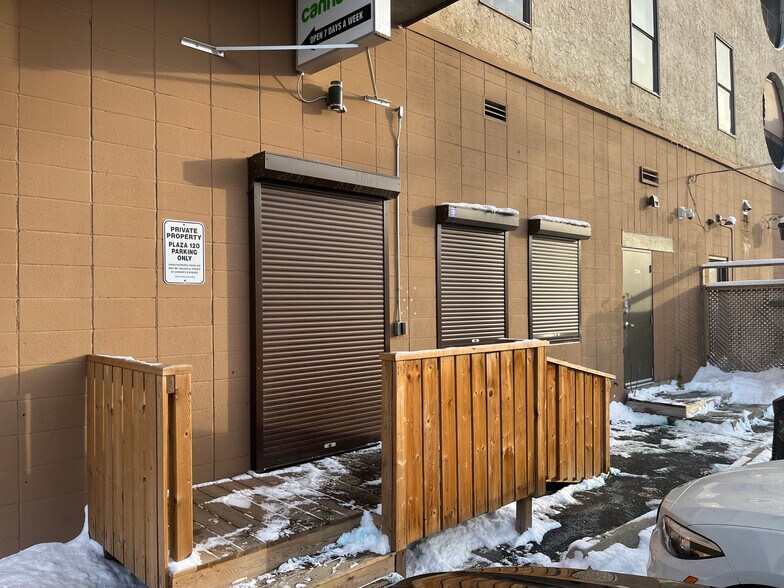 More Photos Of 12046 Fort Rd NW, Edmonton Apartments For Lease