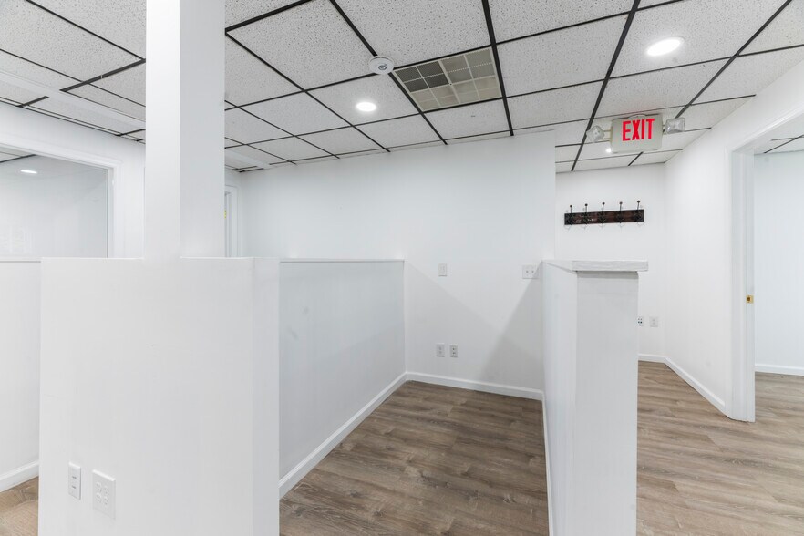 More Photos Of 32 Jefferson Plz, Princeton Medical For Sale