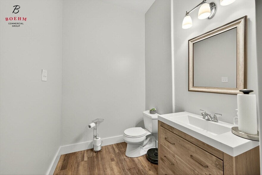 More Photos Of 32840 IH-10 W, Boerne Office For Lease