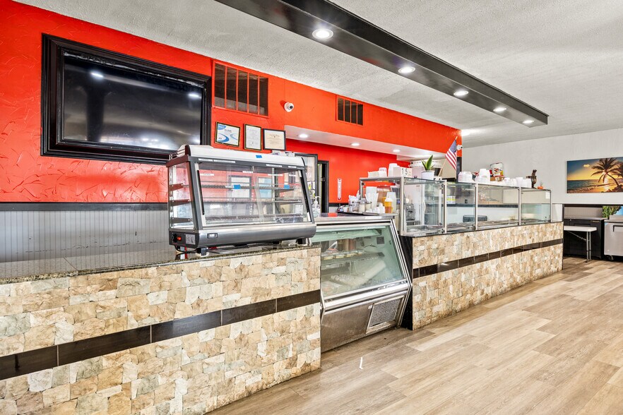 More Photos Of 161-163 High St, Holyoke Restaurant For Sale