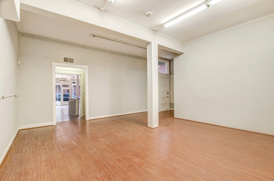 More Photos Of 512 Wilson St, Santa Rosa Storefront Retail Residential For Lease