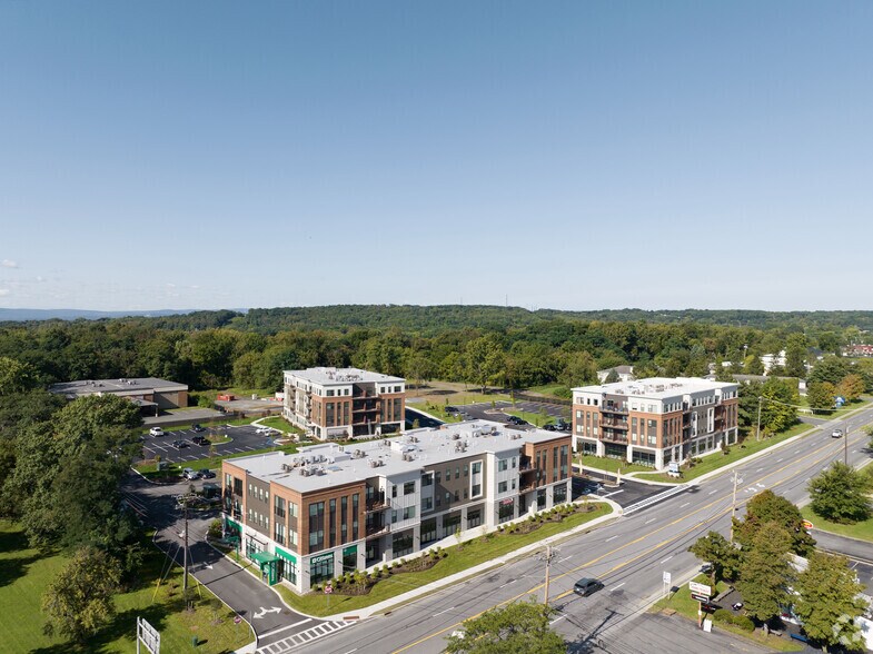 Primary Photo Of 580 Columbia Tpke, East Greenbush Apartments For Lease