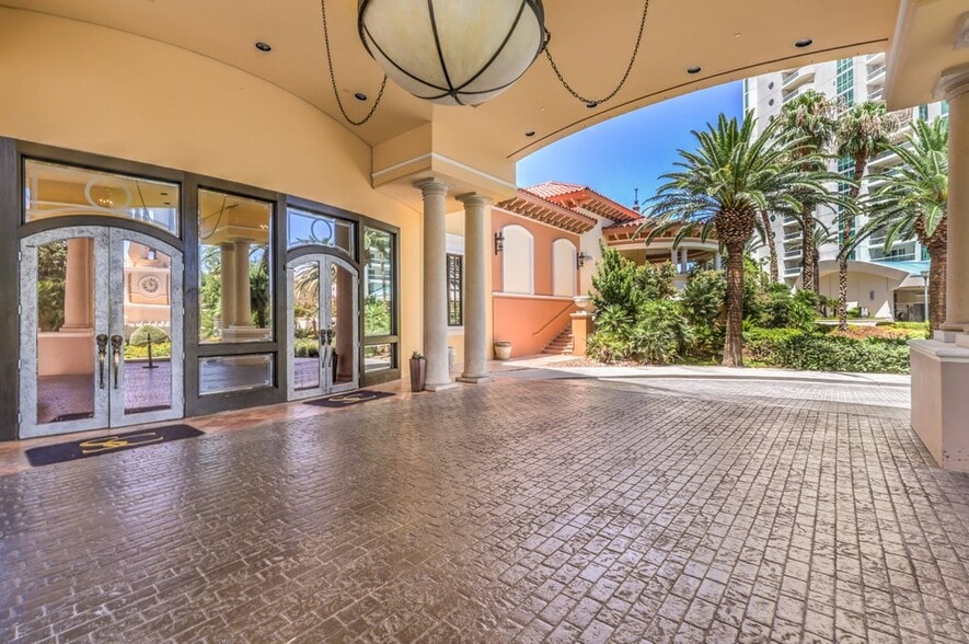 More Photos Of 2827 Paradise Rd, Las Vegas Health Club For Sale