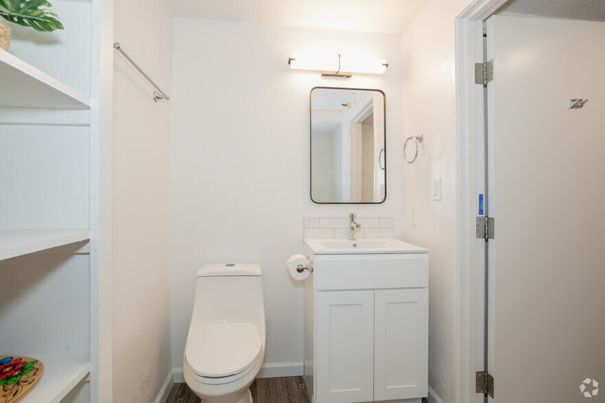 More Photos Of 2701 Capitol Ave, Sacramento Apartments For Lease