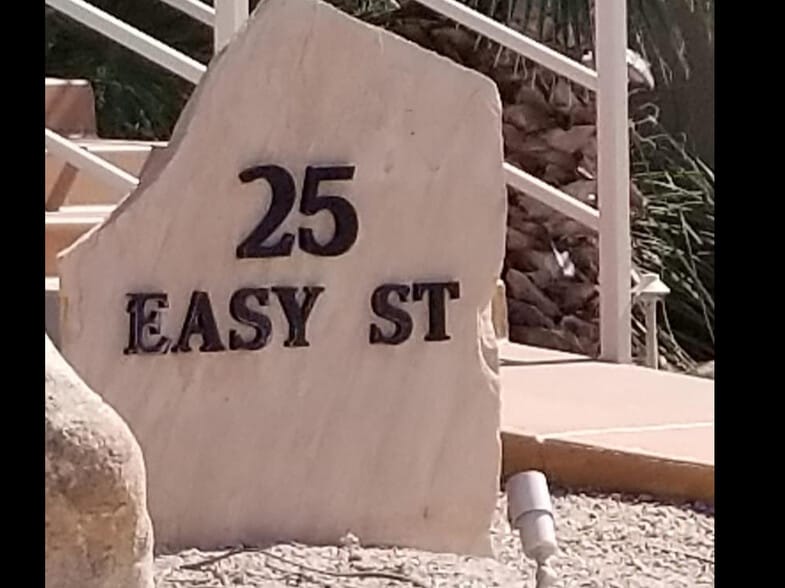 More Photos Of 25 Easy St, Carefree Office For Lease