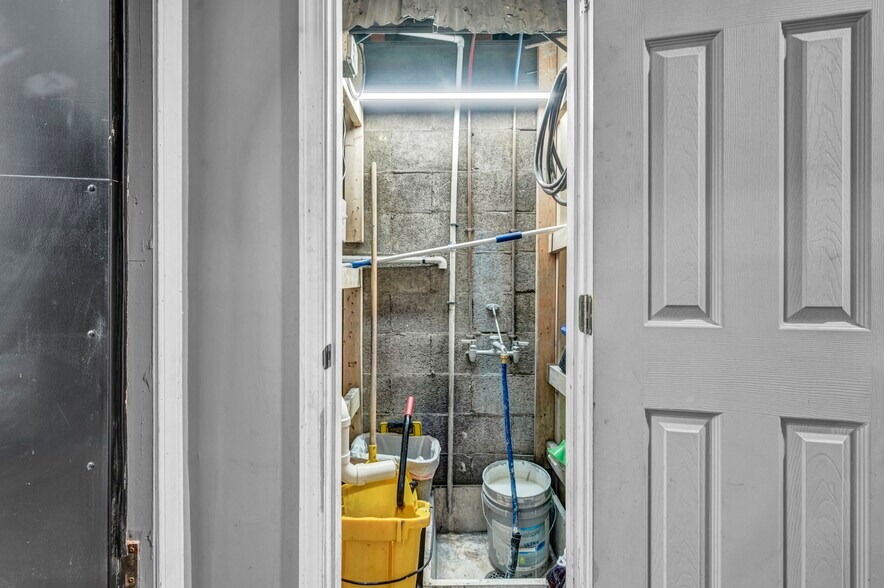 More Photos Of 1025 E Fifth Ave, Columbus Warehouse For Lease