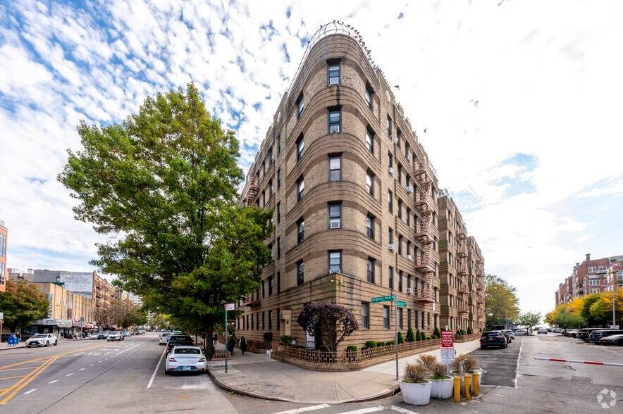 Primary Photo Of 1120 Brighton Beach Ave, Brooklyn Apartments For Sale
