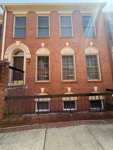 More Photos Of 10615 Judicial Dr, Fairfax Office For Sale