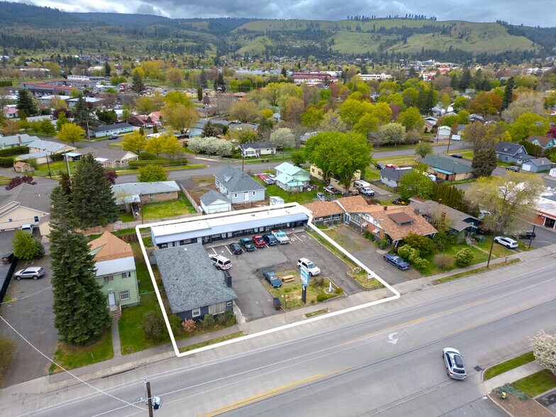 More Photos Of 2116 Adams Ave, La Grande Hotel For Sale