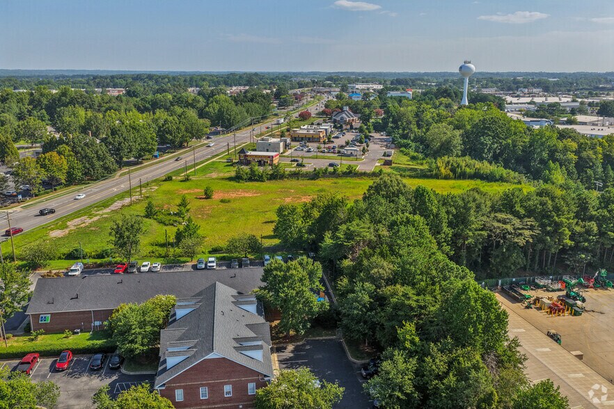More Photos Of 211 Williamson Rd, Mooresville Land For Sale