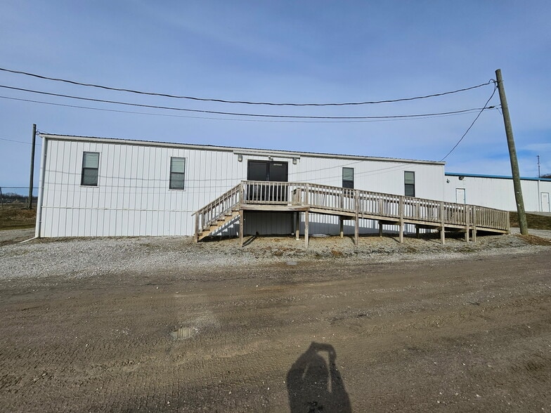 More Photos Of 24 Varner Dr, Claysville Warehouse For Sale