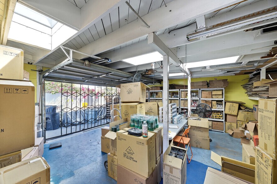 More Photos Of 1696 Centinela Ave, Inglewood Storefront Retail Residential For Sale