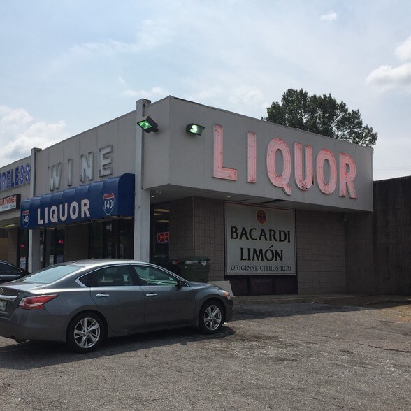 More Photos Of 6149 Macon Rd, Memphis Storefront For Lease