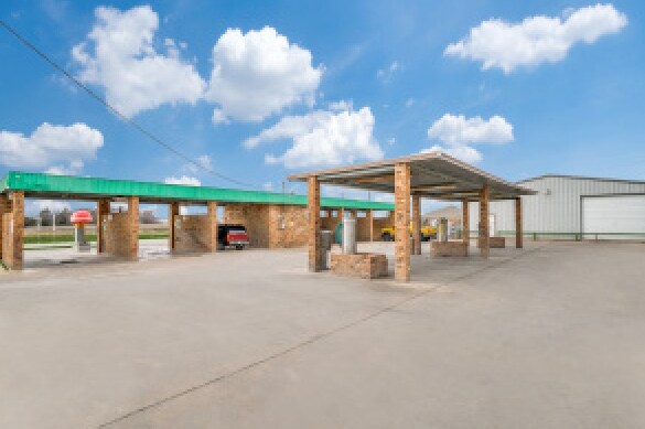 More Photos Of 1545 Everman Pky, Everman Specialty For Sale